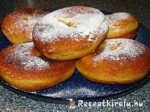 Édesburgonyával készült teljes kiörlésű fánk