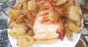 Őzgerincben sült csirkemellfilé sült burgonyával