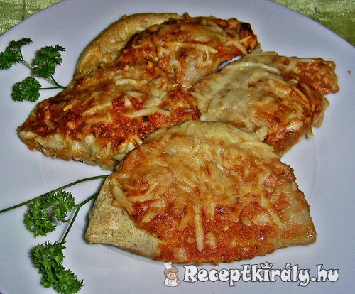 Fűszeres túrós ravioli tejszínes paradicsommártásban
