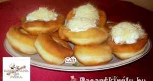 Joghurtos rongyos lángos