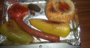 Tojás zsemlében grillezett virslivel