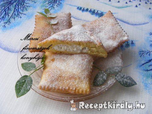 Túrós csörögefánk
