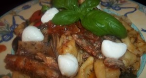 Sajtos tortellini paradicsomos szardíniával