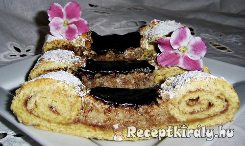 Göngyölt diós marcipános linzer