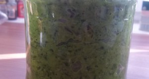 Medvehagymás pesto