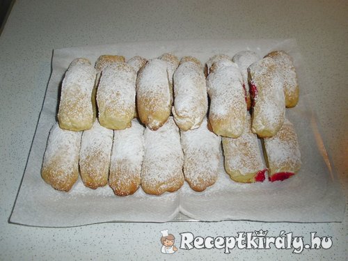 Csokis szilvalekváros és diós bukta