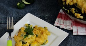 Cukkinis-tésztás frittata