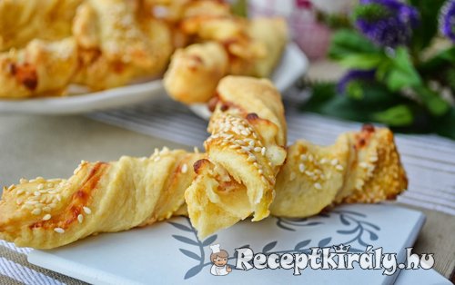 Sajtkrémes szezámos csavart