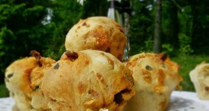 Cheddar sajtos kolbászos puffancs