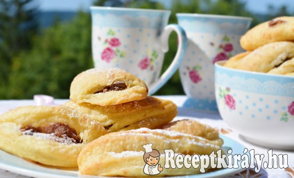 Túrós vajas puffancsok mogyorós csokival töltve