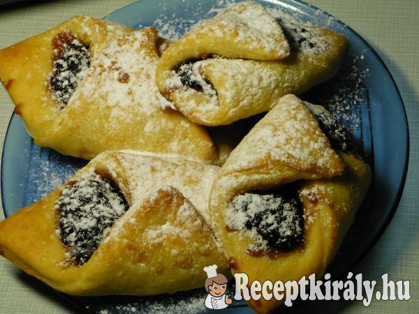Kelt lekváros papucs