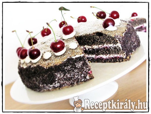 Meggyes máktorta mascarpone krémmel
