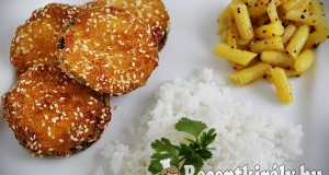 Rántott cukkini zöldbabsalátával és rizzsel