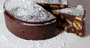 Csokoládés keksztorta