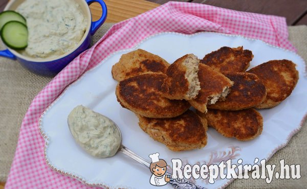 Diós karfiolfasírt uborkás mártogatóval - paleo
