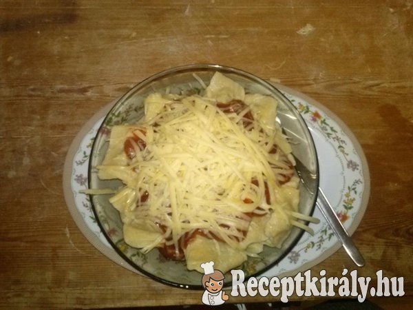 Gombás ravioli paradicsomos szószban