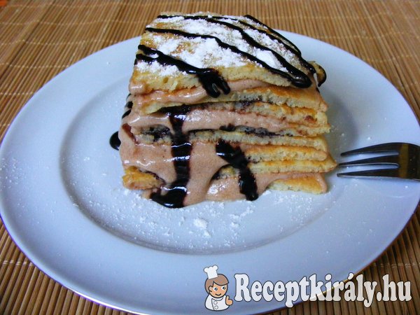 Mascarponés-mogyorókrémes palacsintatorony