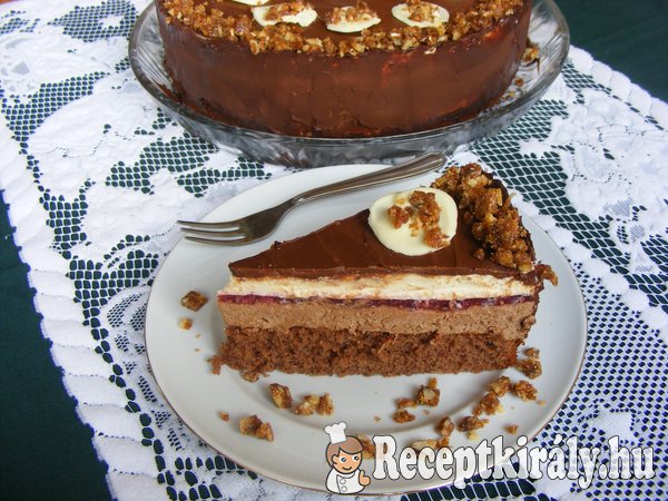 Erdei gyümölcsös csoki mousse torta