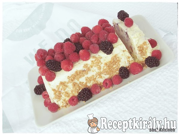 Málnás-szedres semifreddo