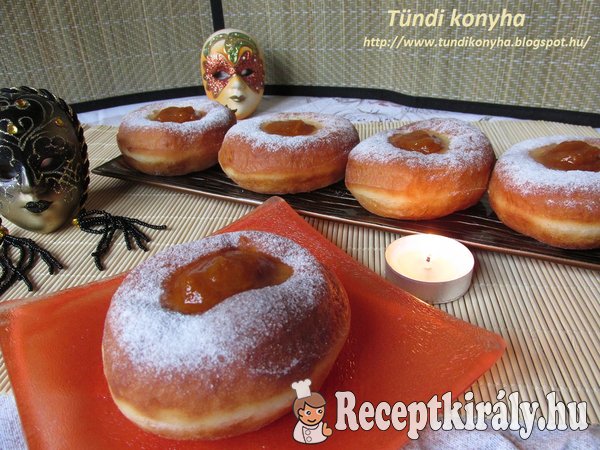 Szalagos farsangi fánk Tündi konyhájából