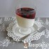 Kókuszos panna cotta, erdei gyümölcs zselével