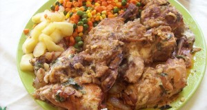 Medvehagymás sajtos csirke combok, mexikói körettel mézes almáva
