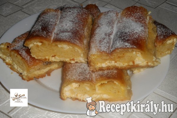 Túrós kelt rétes