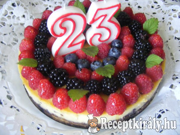 Gyümölcsös, sült sajttorta