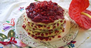 Ribizlis-meggyes torta vaníliakrémmel