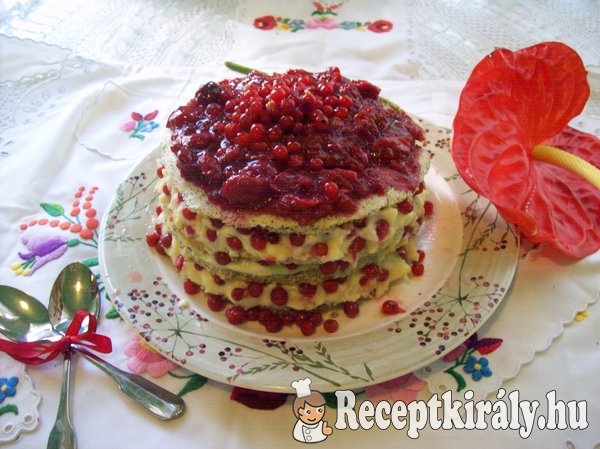 Ribizlis-meggyes torta vaníliakrémmel