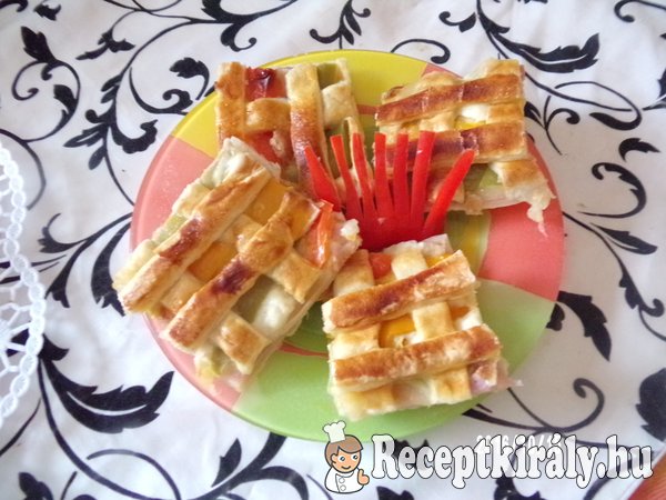 Sajtos-sonkás reggeli vagy vacsora szelet