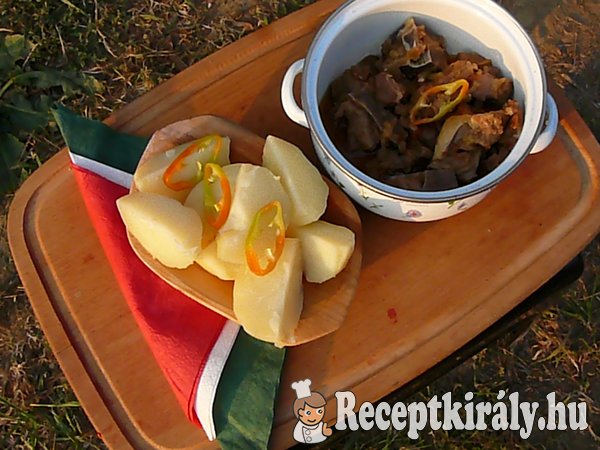 Birkapörkölt a szőlőhegyről