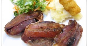 Baconbe göngyölt fűszeres pulykamáj