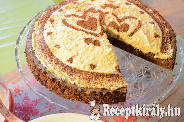 Csokoládé torta liszt nélkül almás krémmel- paleo