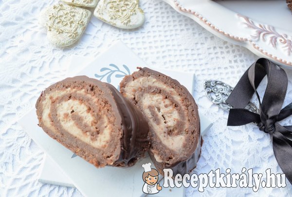 Gesztenyés csokis tekercs sütés nélkül