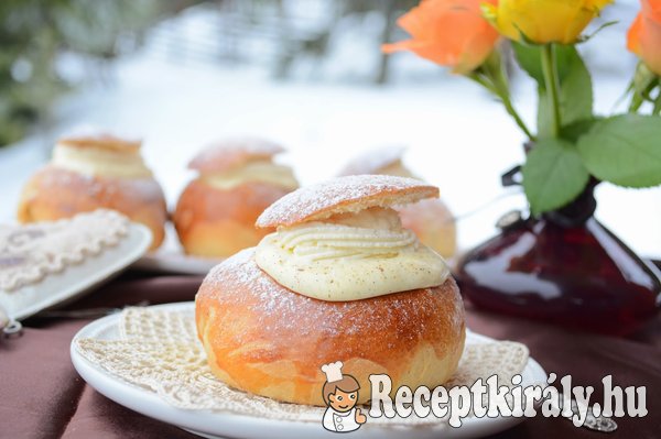 Semlor - svéd töltött farsangi fánk