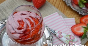 Eper mousse zselével – paleo