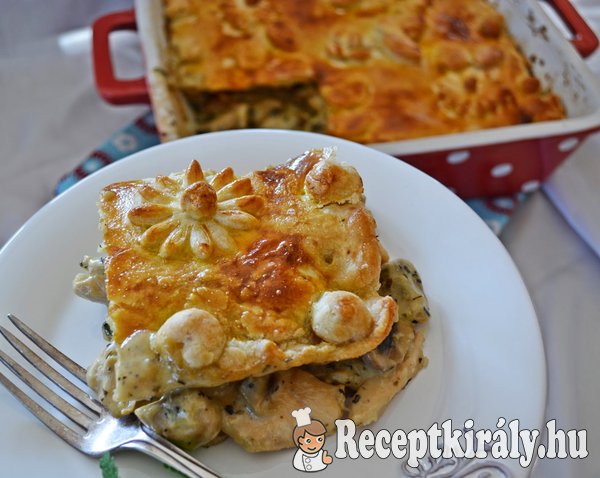 Gombás csirkés pite Nigellától