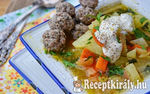 Karalábé leves tárkonyos húsgombóccal - paleo
