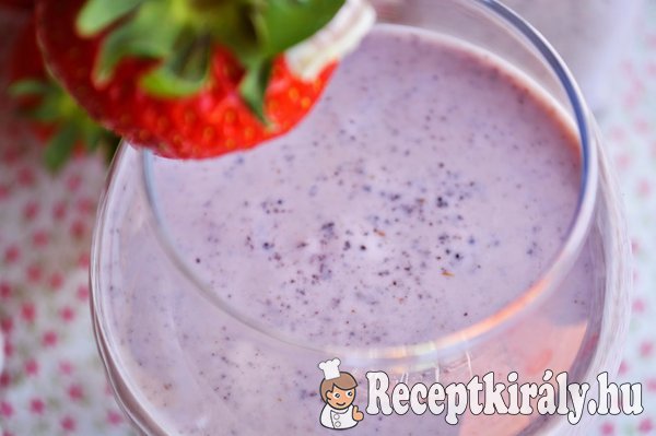 Mákos-epres-citromos smoothie