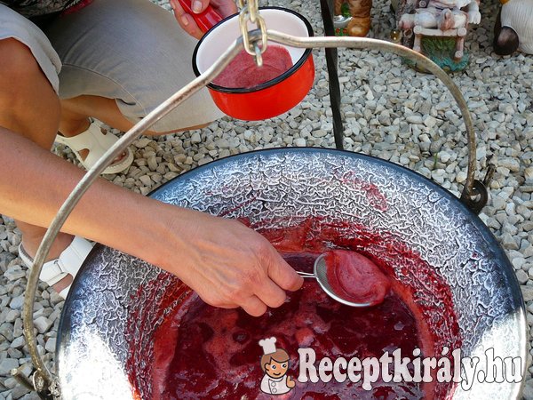 Házi eperlekvár, tartósítószer nélkül bográcsban