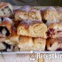 Túrós, mákos, meggyes kelt rétes