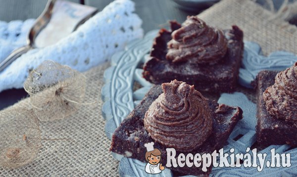 Nyers nutellás kocka - paleo