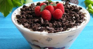 Oreós-málnás tiramisu