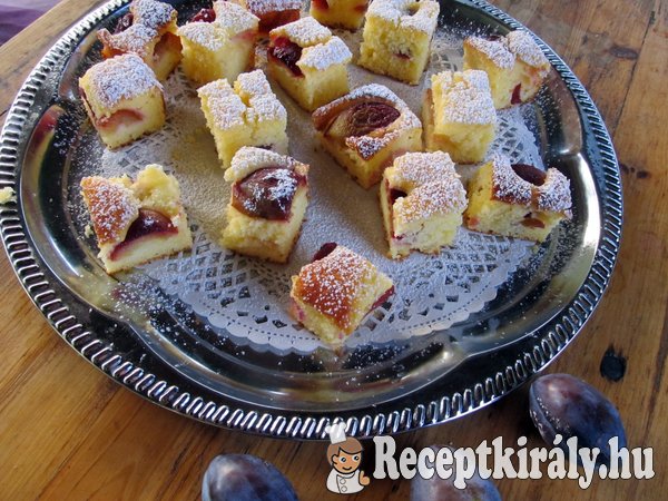 Szilvás-joghurtos pite