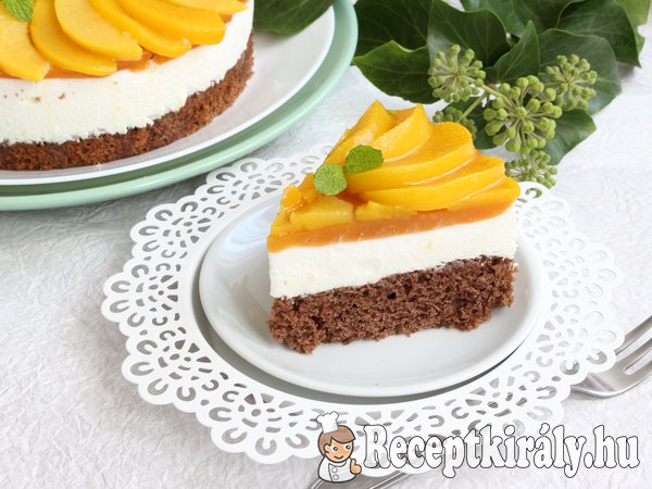Őszibarackos tejfölkrémtorta