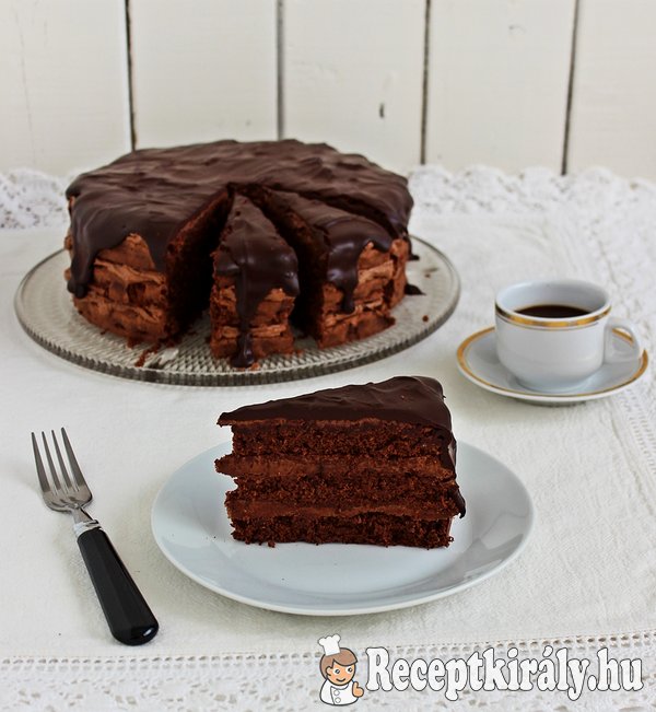 Diós csokoládétorta