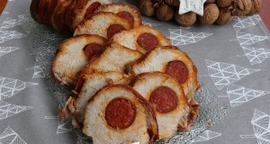 Baconbe tekert, kolbásszal töltött karaj
