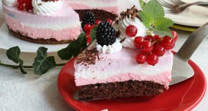 Gyümölcsös túrókrém torta