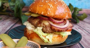Tarjás házi burger